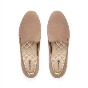 NEW IN BOX Birdies The Starling latte suede size 8